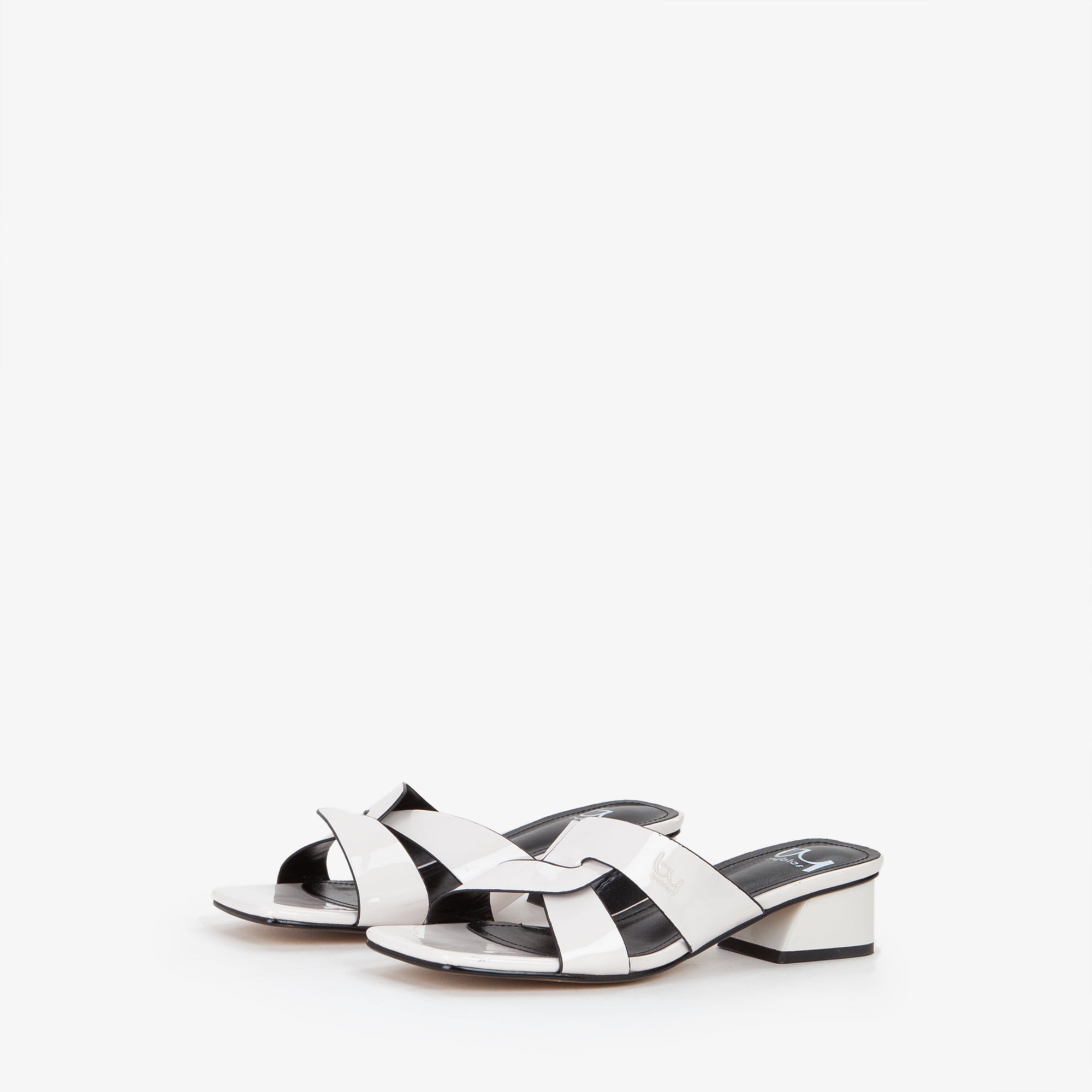 MIRIAM SANDALS